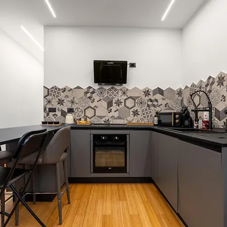 Sea Side - New Bright Apartamento *